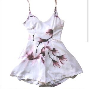 Boutique Floral Romper White Pink Size 4